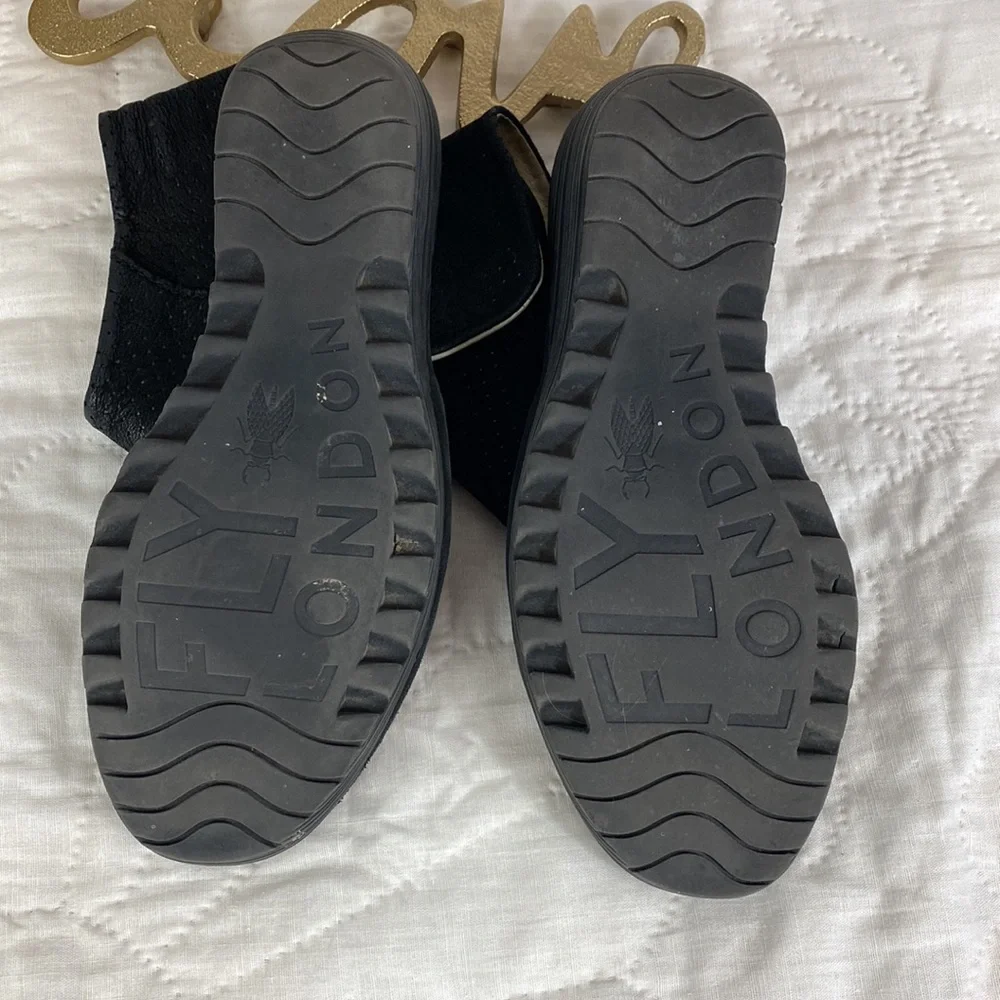 Fly London Yala Perf Suede Open Toe Wedge Sandals - Picture 6 of 10